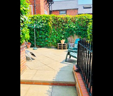 2 Bed Flat, St. Marys Grove, RG1 - Photo 4