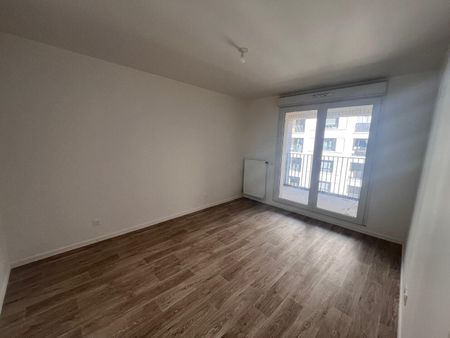 location Appartement T4 DE 76.5m² À BOBIGNY - Photo 5