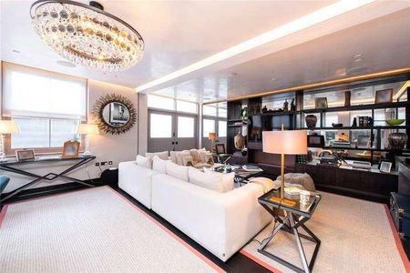 Queens Gate Place Mews, London, SW7 - Photo 4