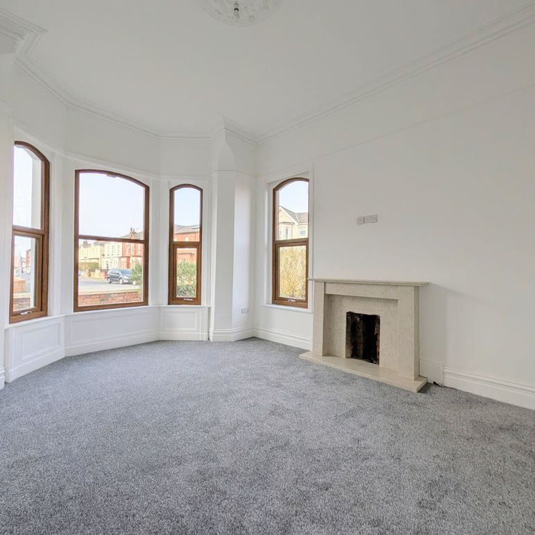 To Let – Linaker Street, Southport – Five Bedroom Detached - Photo 1