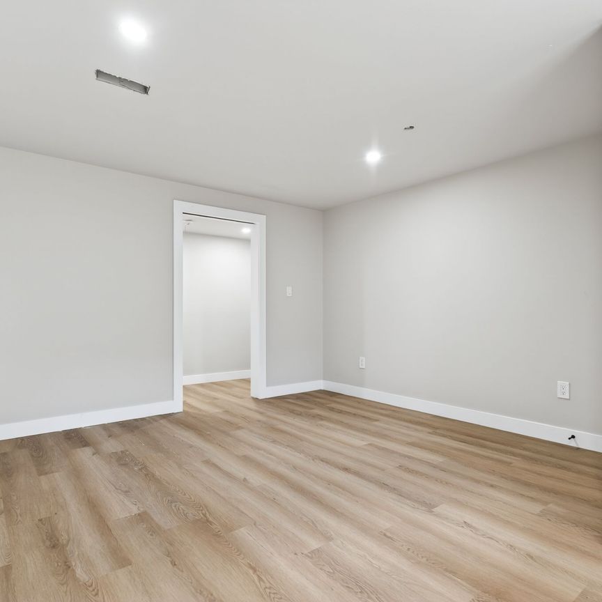 For Lease - 263 Anne Street Unit# 2, Barrie, Ontario - Photo 1