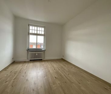 Tolle 5-Zimmer-Wohnung in Bremerhaven! Zu sofort! - Foto 1