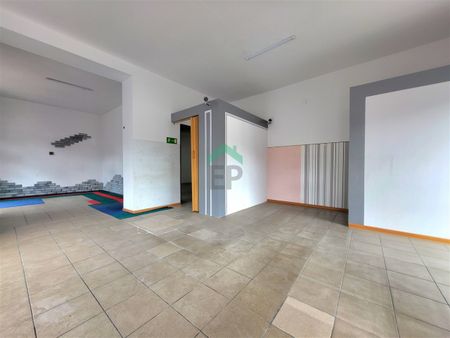 Lokal na wynajem - Photo 2