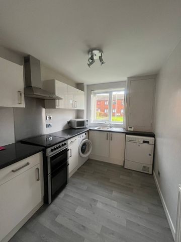 Warren Court, Hartlepool - Photo 4