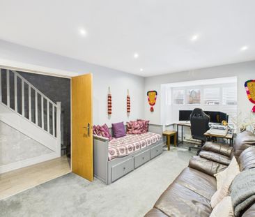 Swift Avenue, Rugby - Photo 1