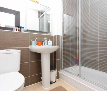 2 bedroom apartment - Photo 4