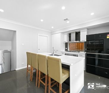 Stylish Family Home in Box Hill - Photo 4