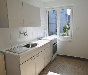 Helle 3.5-Zimmer-Wohnung mit Balkon befristet bis 30. September 2027 - Photo 2