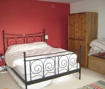 4 bedroom semi-detached house to rent - Photo 6