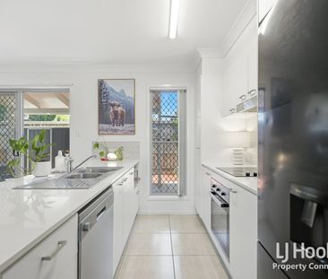 MODERN TOWNHOUSE - Photo 6