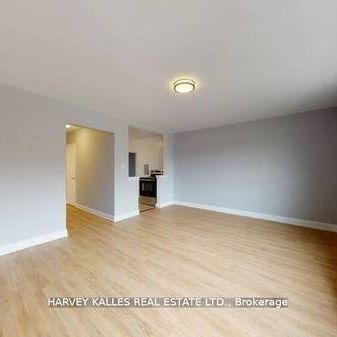 ONE MONTH RENT FREE! Recent renovations spacious layout affordable! - Photo 4