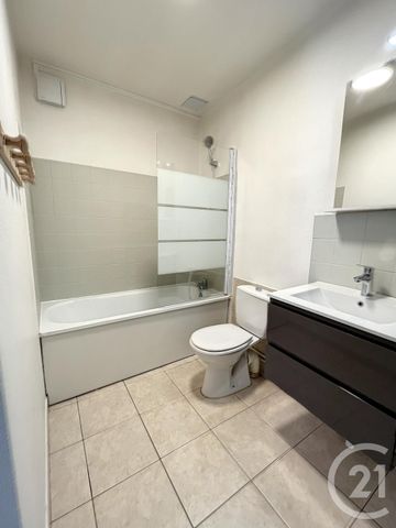 Location Appartement 1 pièce 17m² TROYES 10000 - Photo 2