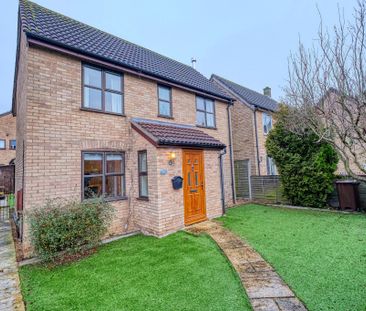 Spacious Detached Family Home with Garage available TO LET in Wymon... - Photo 5