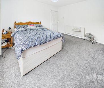 3 bedroom semi-detached house to rent - Photo 6