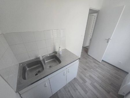 Location Appartement 1 pièce 26m² MEAUX 77100 - Photo 4