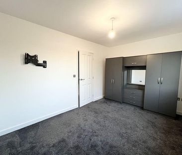 2 bedroom semi-detached house to rent - Photo 3