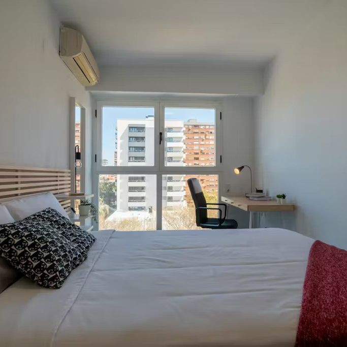 Carrer Serpis, Valencia, Valencian Community 46022 - Photo 1