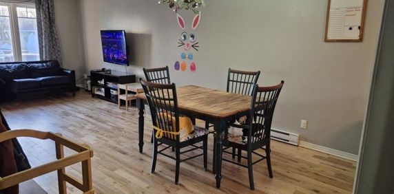 Maison de ville à louer à NDP – Disponible dès maintenant ! - Photo 2