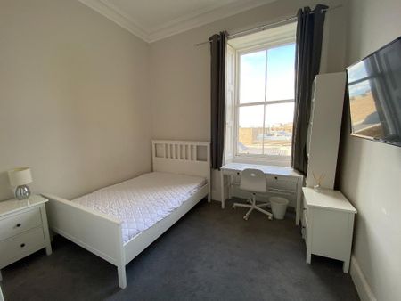 5 bedroom flat to rent - Photo 4