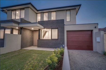 4 Olympia Court, Ormond - Photo 2