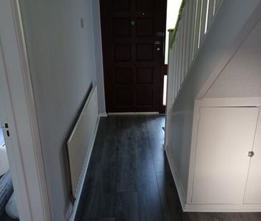 30 Model Avenue, Carrickfergus, BT38 8BZ - Photo 4