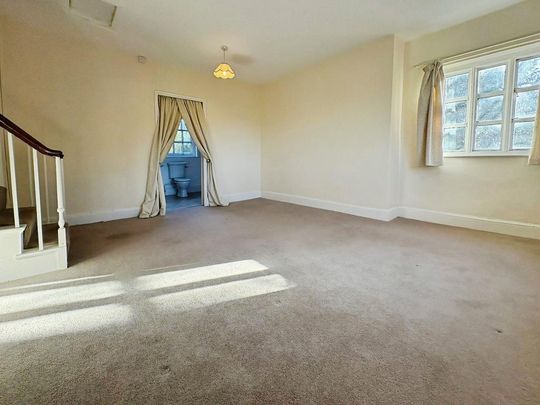 5 bedroom detached house to rent - Photo 1