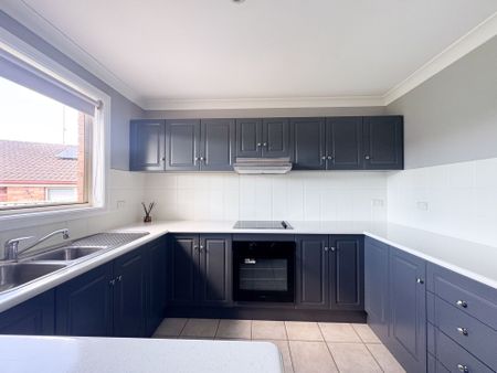 4 Bedroom Family Home - Photo 3