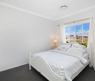Spacious Family Home in a Premium Moss Vale Location - Photo 6