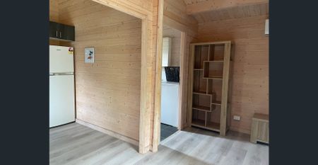 Self-contained Studio - Photo 2