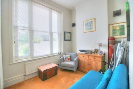 Upper Maze Hill, St. Leonards-on-sea, East Sussex, TN38 0LG - Photo 2