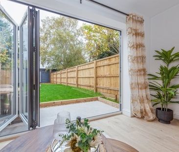 Upper Road, Kennington - Photo 1