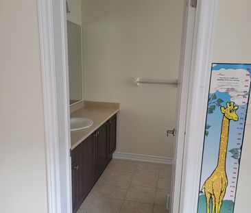 For Lease - 273 Riverlands Avenue, Markham, Ontario - Photo 4