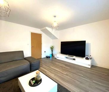 Wheatfield Drive, Witney, Oxfordshire, OX29 - Photo 1