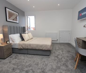 7 bedroom terraced house to rent - Photo 2