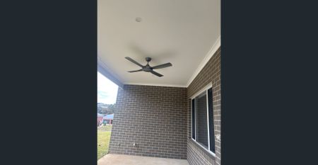 Stylish & Spacious Living at 7 Raymond Street, Leneva - Photo 2