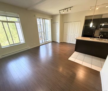 Cozy and Bright Pet Friendly Jr One Bedroom in Surrey - Photo 3