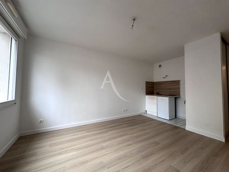 Location Appartement 1 pièce 24m² - Photo 2