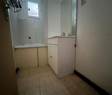 Location Appartement 4 pièces 67m² AVIGNON 84000 - Photo 6