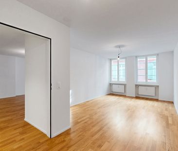 2.5 Zimmer, 77 m², 2. Stock - Photo 1