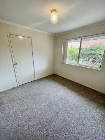 Modern 2 Bedroom Unit - Photo 4