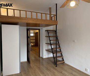 Pronájem bytu 2+kk 40 m² - Photo 1