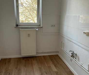 Mit Balkon und neu saniert! - Foto 1