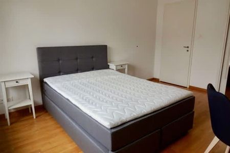 1 Zimmer, 2. Stock - Photo 2