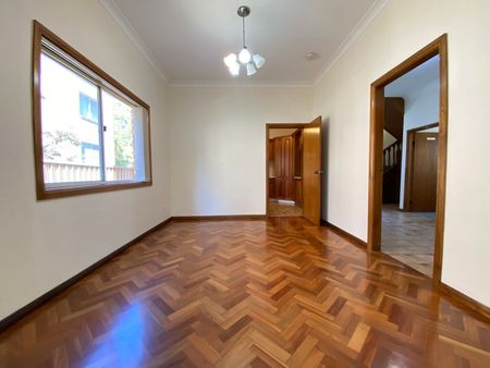 10 Cambridge Avenue, 2200, Bankstown Nsw - Photo 2