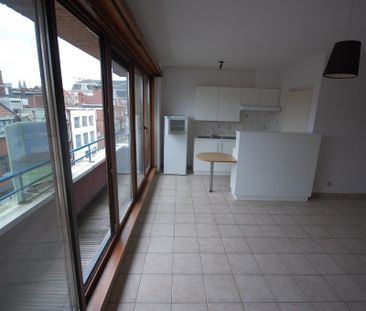 Appartement met terras en garage. - Photo 3