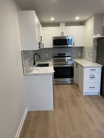 For Lease - 48 Frances Avenue, Toronto, Ontario - Photo 2