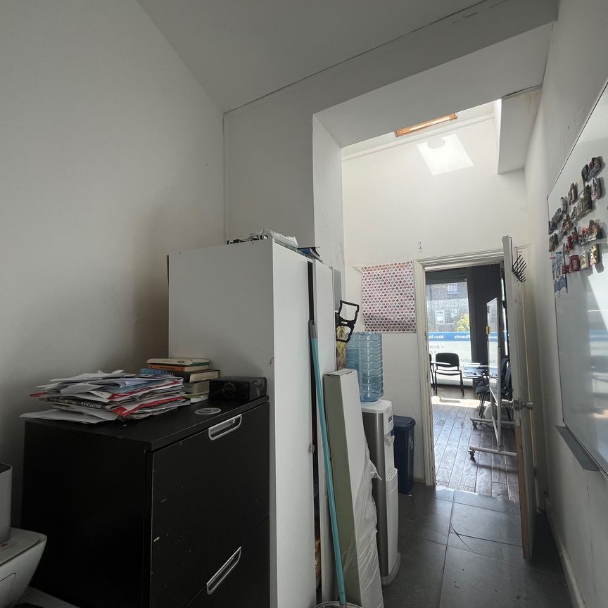Studio in Hornsey - Photo 1