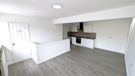 2 bedroom flat to rent - Photo 4