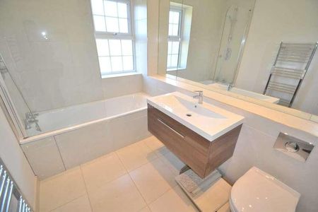 Benyon Court, Bath Road, RG1 - Photo 5