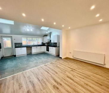 3 bedroom terraced house to rent - Photo 6